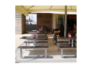 Table restauration cafétéria :: table avec banc attenant  intérieur ou extérieur LEB 11